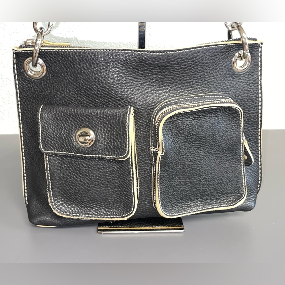 ROOTS Canada Village Tribe Black Pebbled Leather Crossbody - Picture 2 of 7